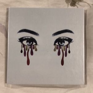 Almost New:The Burgundy Palette by Kylie Cosmetics